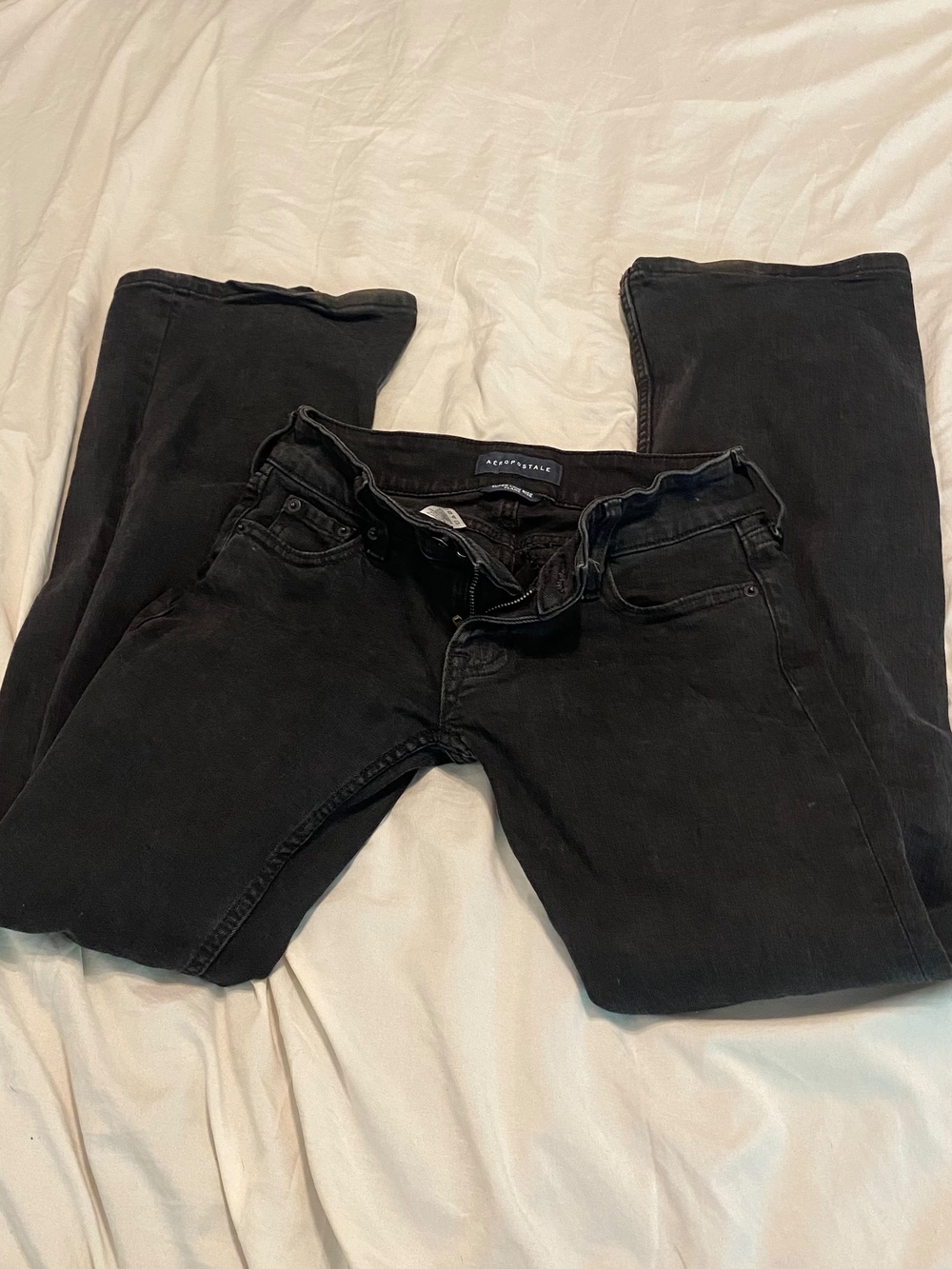 Aeropostale Women's Black Straight Leg Jeans